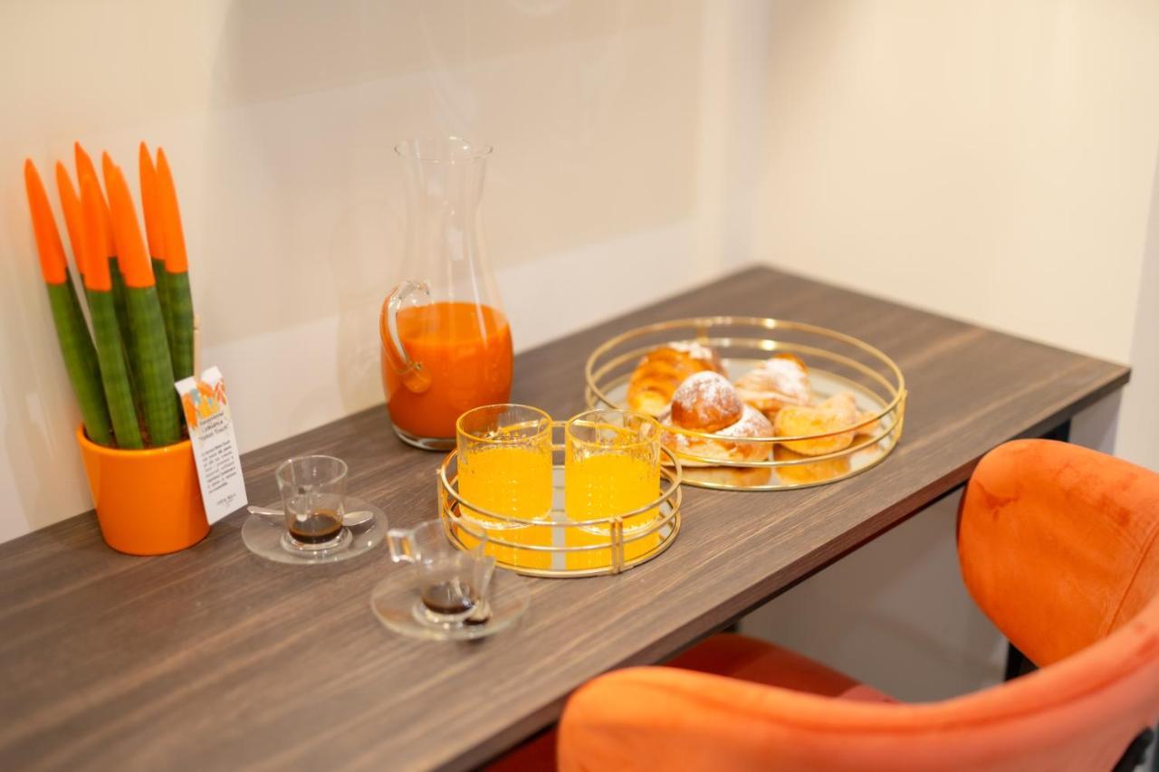 Piezz' E Sole Otel Napoli Dış mekan fotoğraf