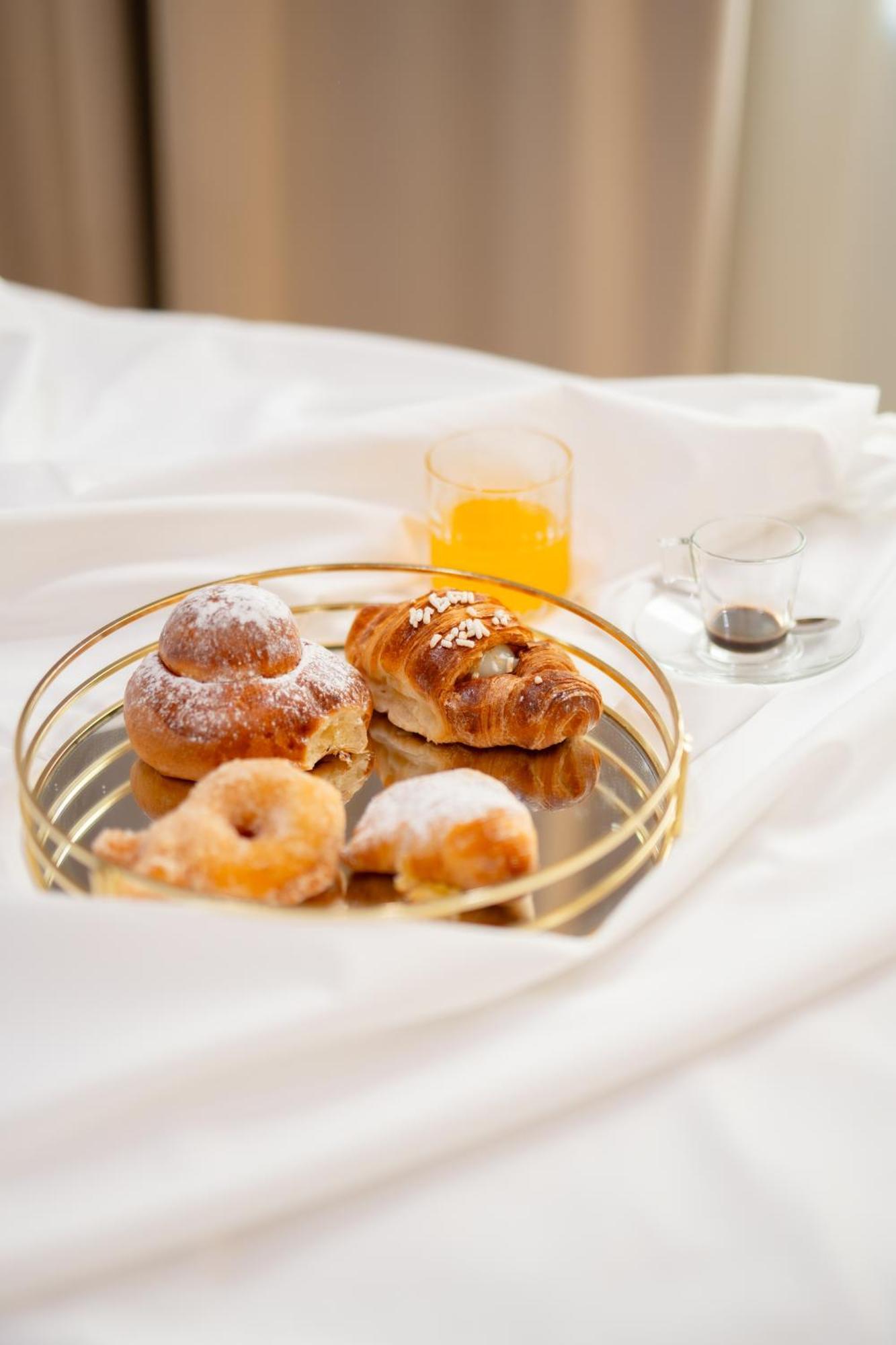 Piezz' E Sole Otel Napoli Dış mekan fotoğraf